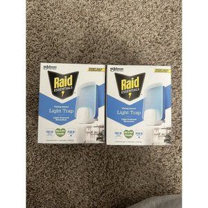 2X Raid Essentials Flying Insect Light Trap Starter Kit, I Device + 1 Refill
